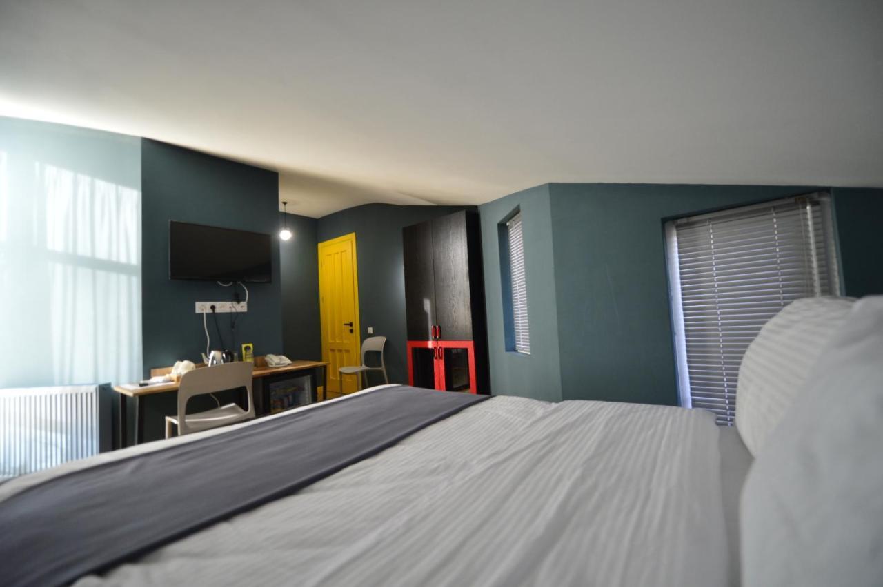 Boutique Hotel 27+ Tbilisi Exterior photo